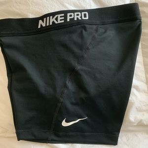Nike Pro - Mini shorts Size M